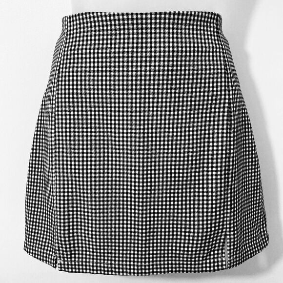 John Galt Brandy Melville Size XS Mini Skirt Front Slits Black White Gingham - Picture 12 of 12